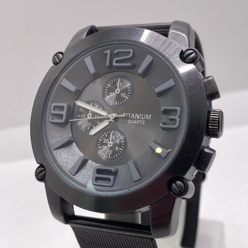 Titanium Mens Fashion Watch New Battery